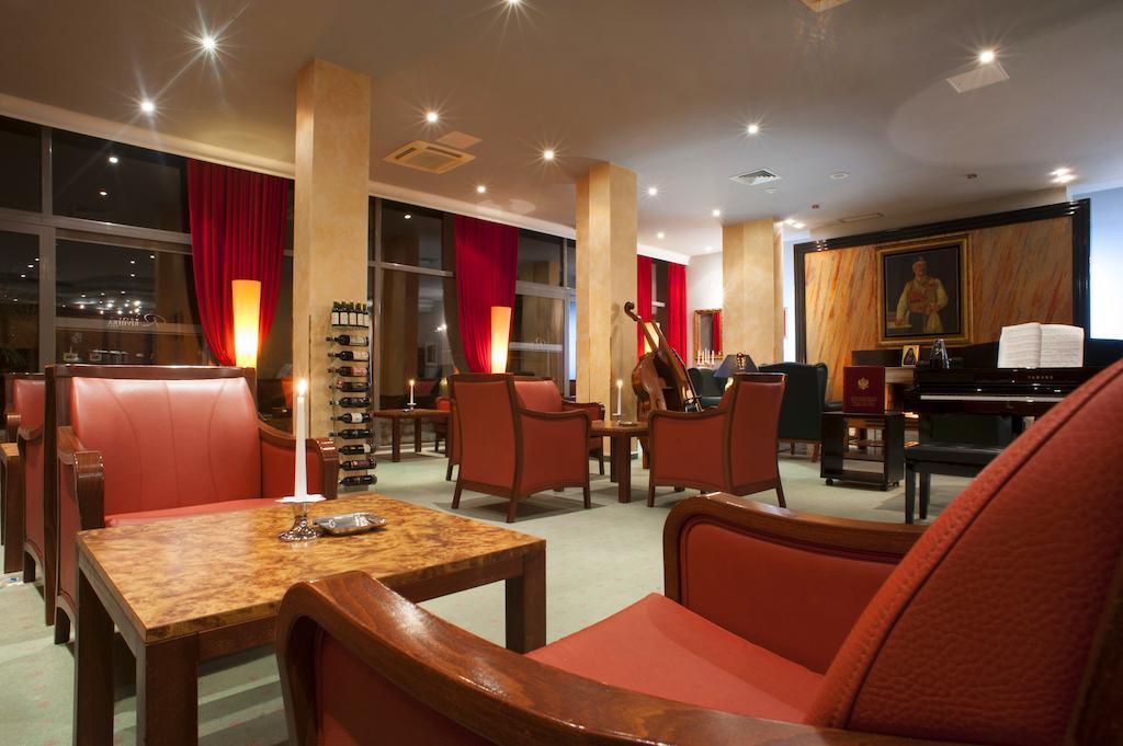 Petrovac 里维埃拉饭店酒店 外观 照片