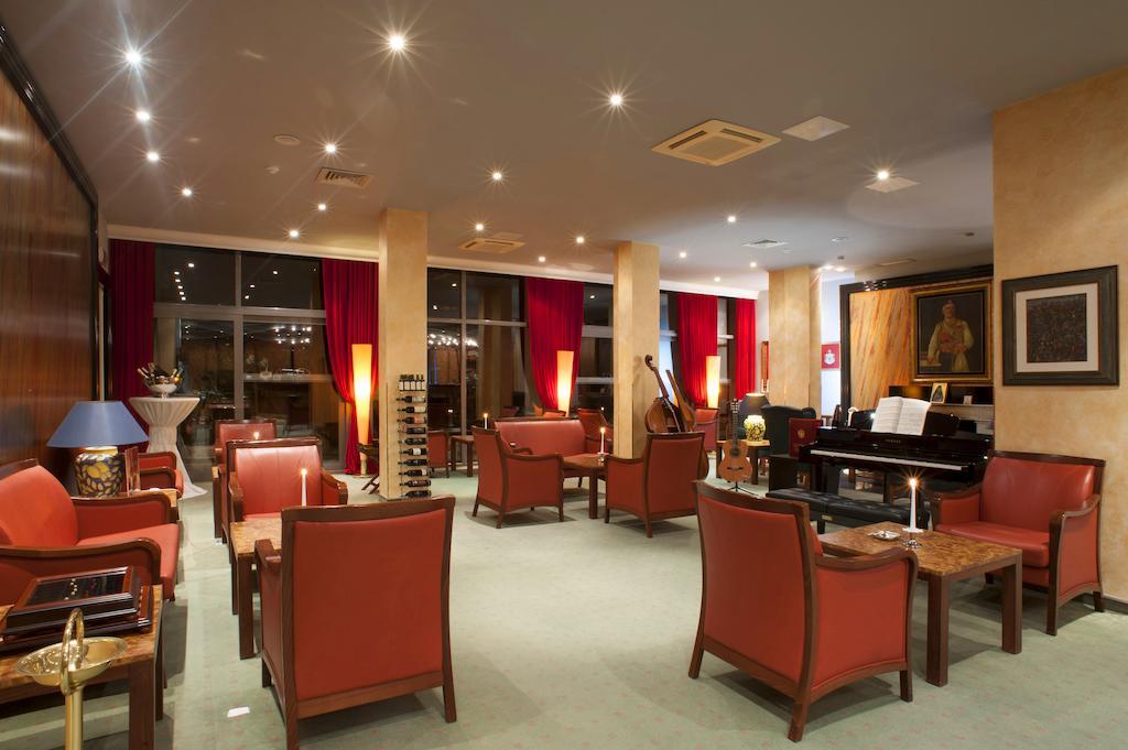 Petrovac 里维埃拉饭店酒店 外观 照片